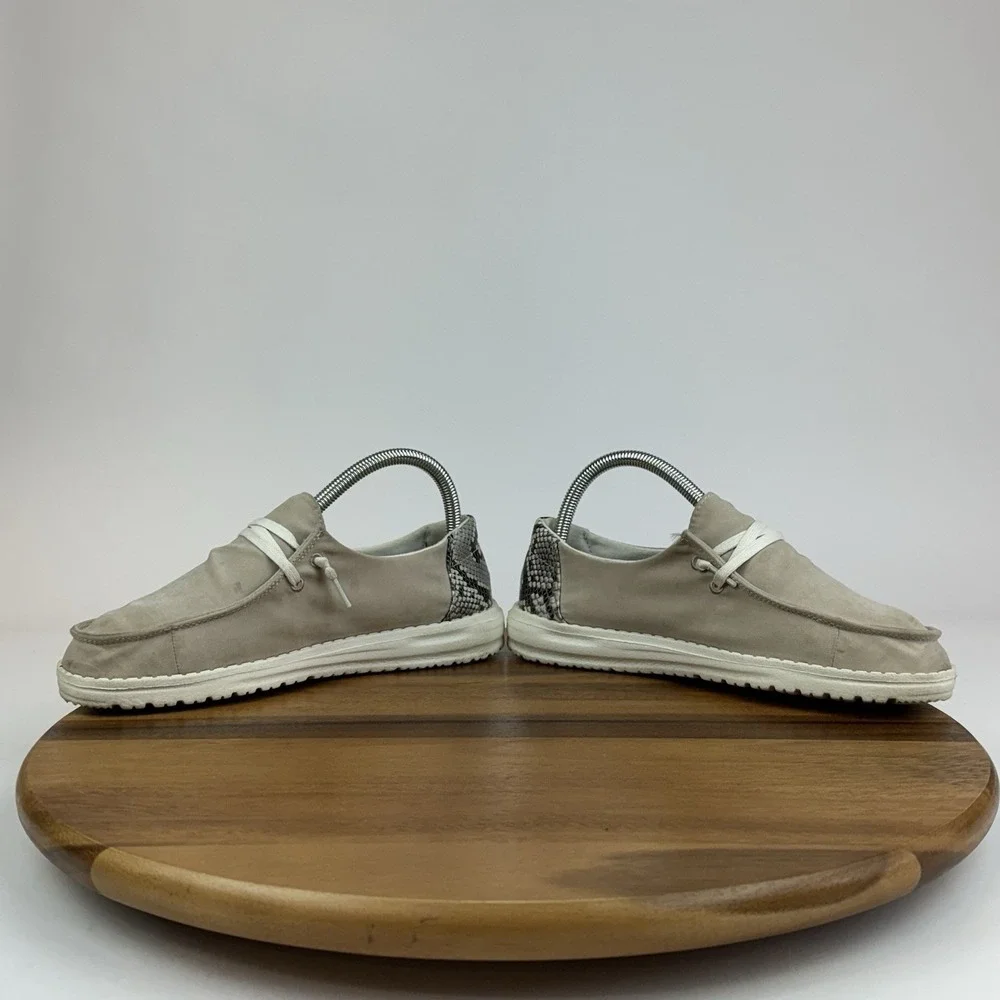 Womens Hey Dude Wendy‎ Python Snakeskin Beige Casual Loafers Shoes Size 7 M